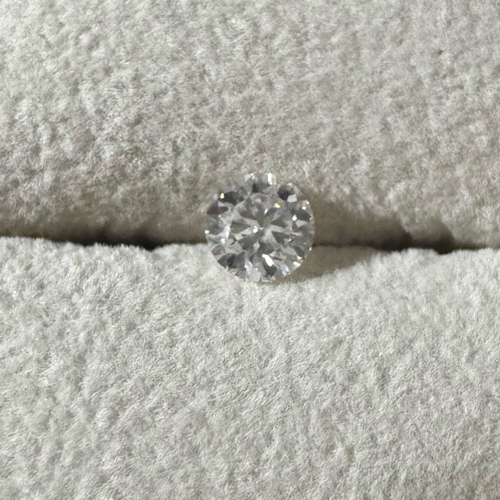 White Moissanite 1.5 Carat